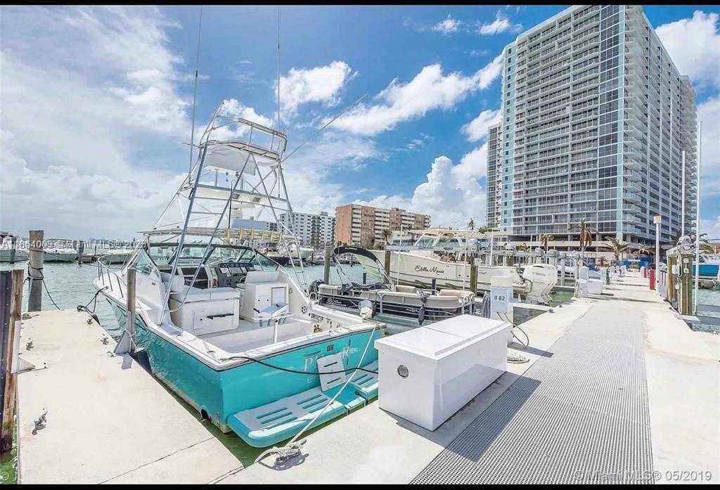Small Image of 7601 EAST TREASURE DR #707, North Bay Village Number 9