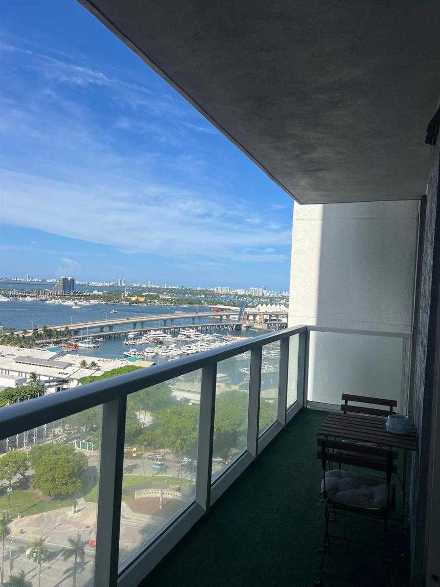 Small Image of 244 BISCAYNE BLVD #1904, Miami Number 45
