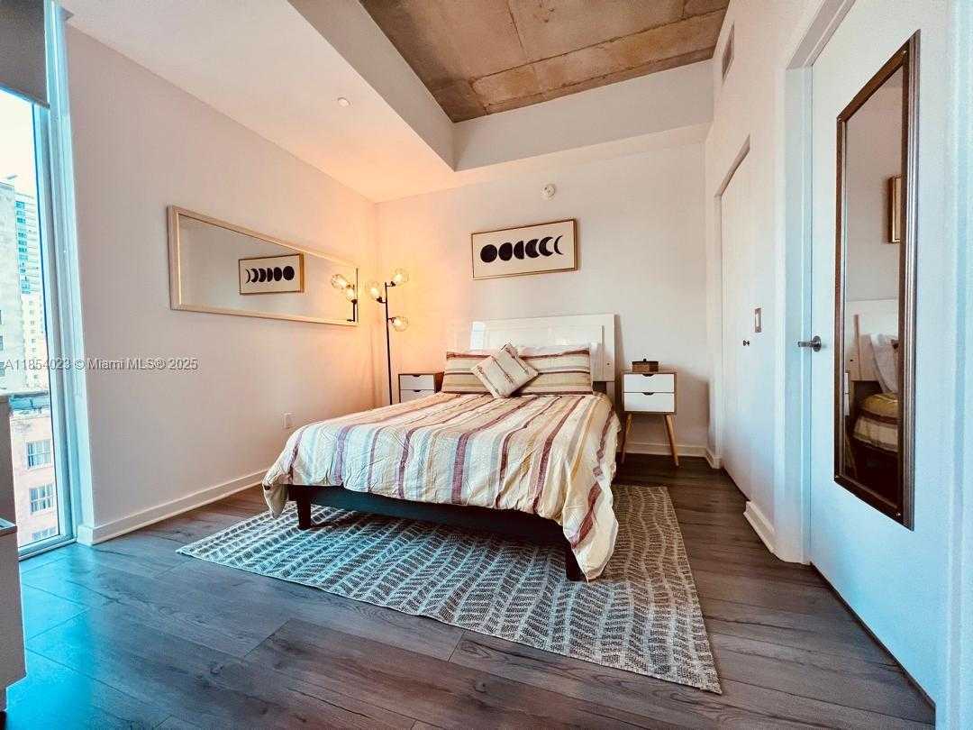 Small Image of 151 SOUTH EAST 1ST ST #1206, Miami Number 13