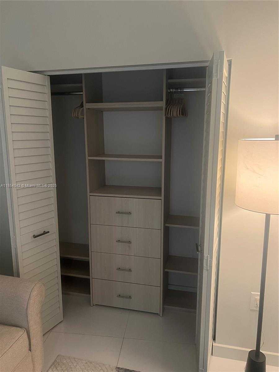 Small Image of 851 NORTH EAST 1ST AVE #3710, Miami Number 11