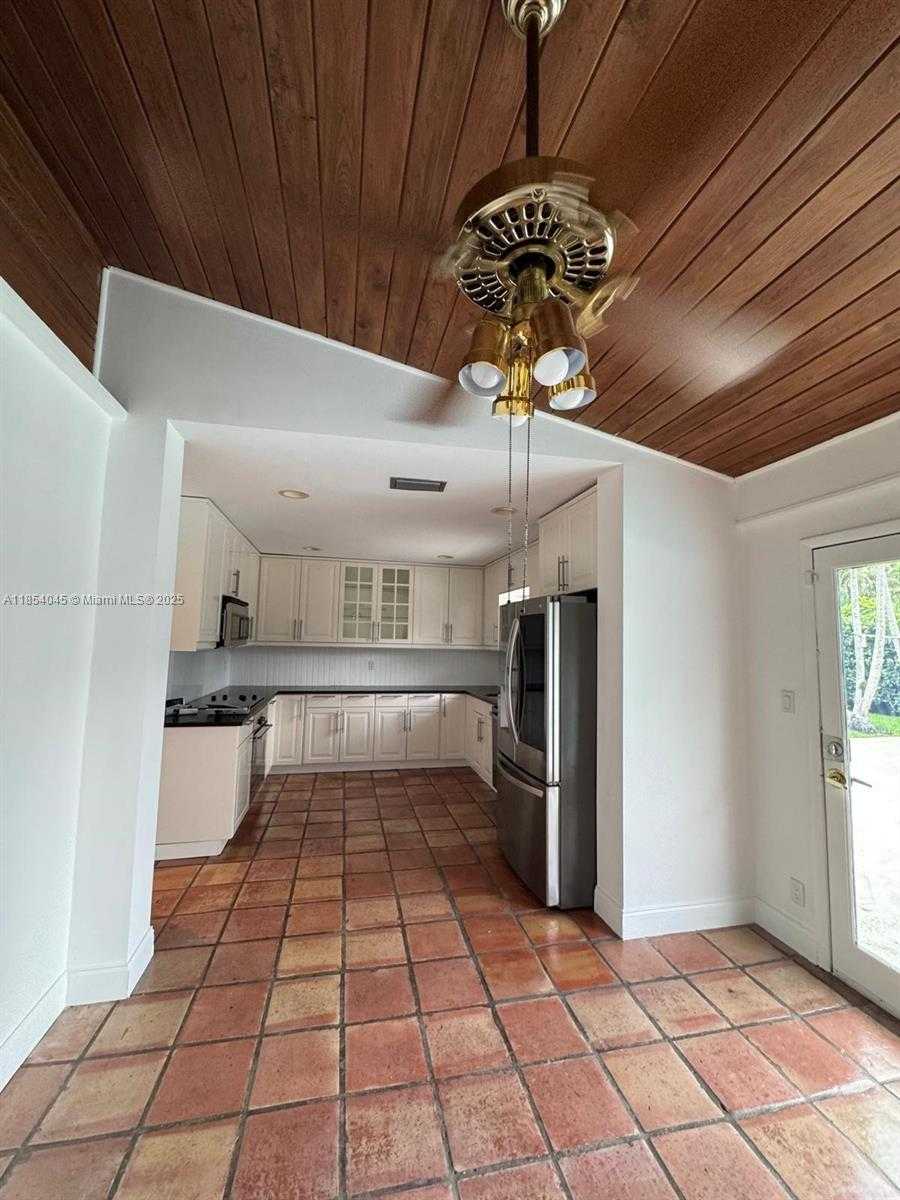 Small Image of 5801 SOUTH WEST 100TH ST #1, Pinecrest Number 10
