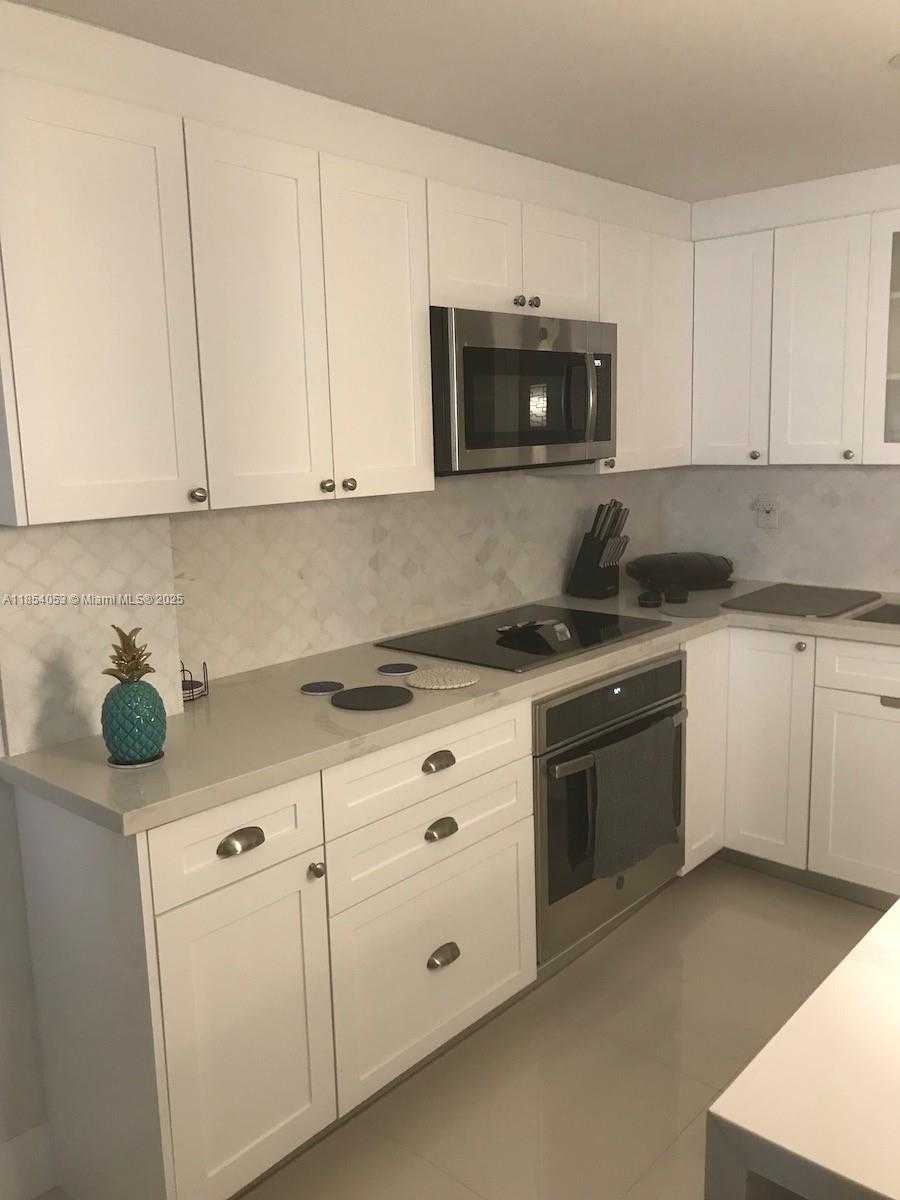 Small Image of 19390 COLLINS AV #417, Sunny Isles Beach Number 3