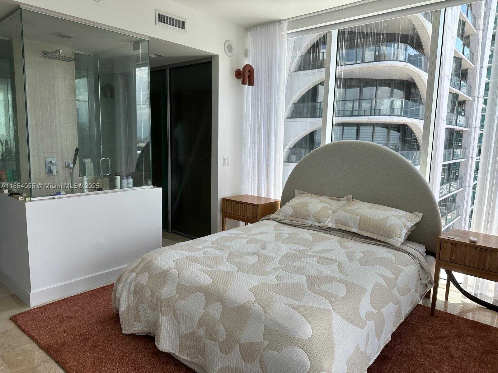 Small Image of 1040 BISCAYNE BLVD #2107, Miami Number 11