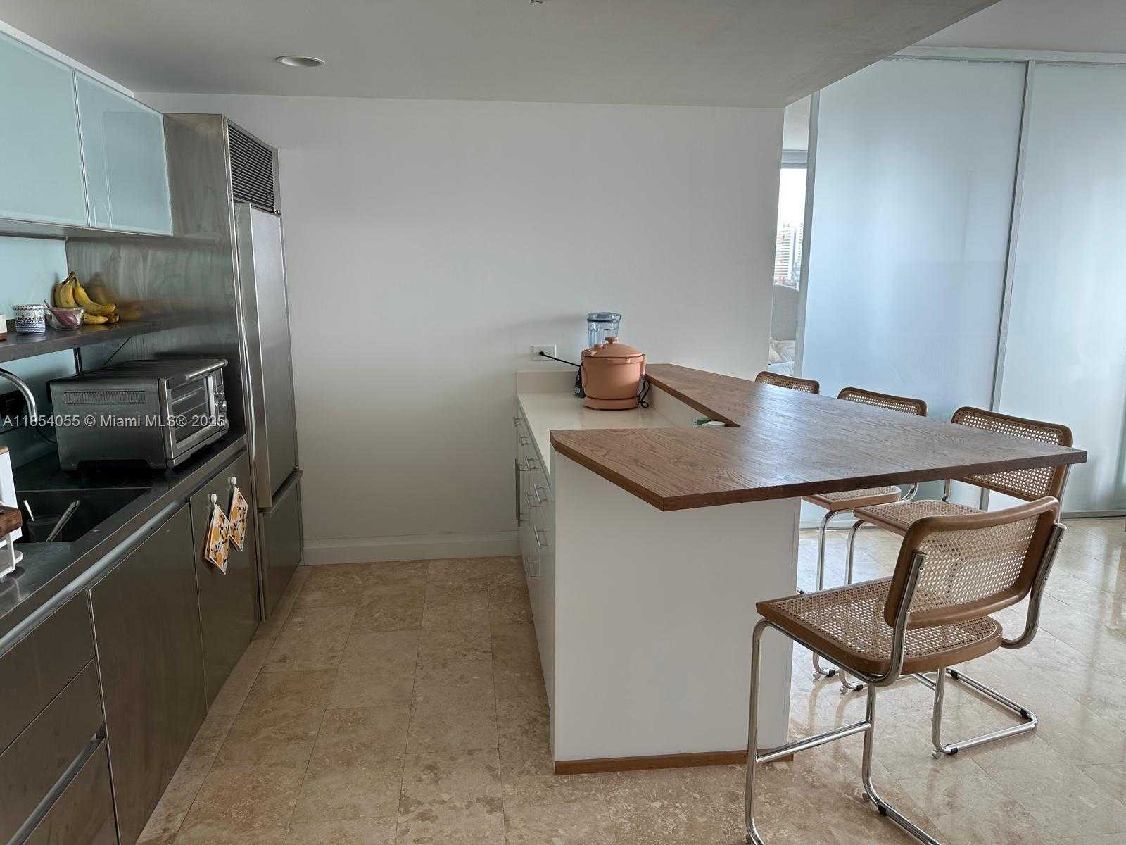 Small Image of 1040 BISCAYNE BLVD #2107, Miami Number 9