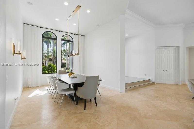 Small Image of 2454 PROVENCE CT #2454, Weston Number 10