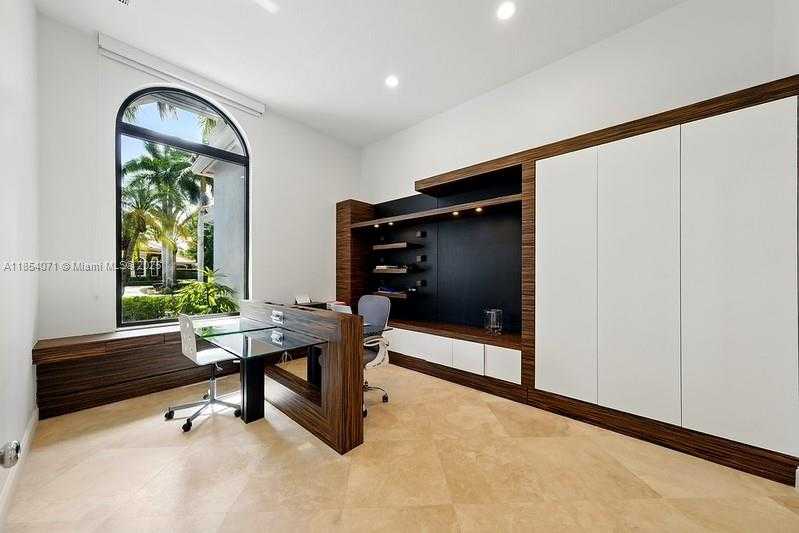 Small Image of 2454 PROVENCE CT #2454, Weston Number 12