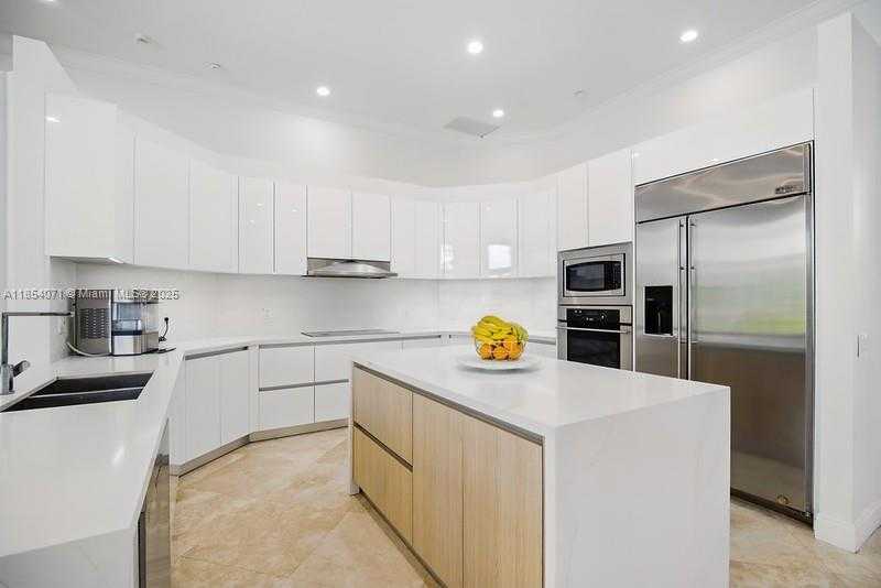 Small Image of 2454 PROVENCE CT #2454, Weston Number 14