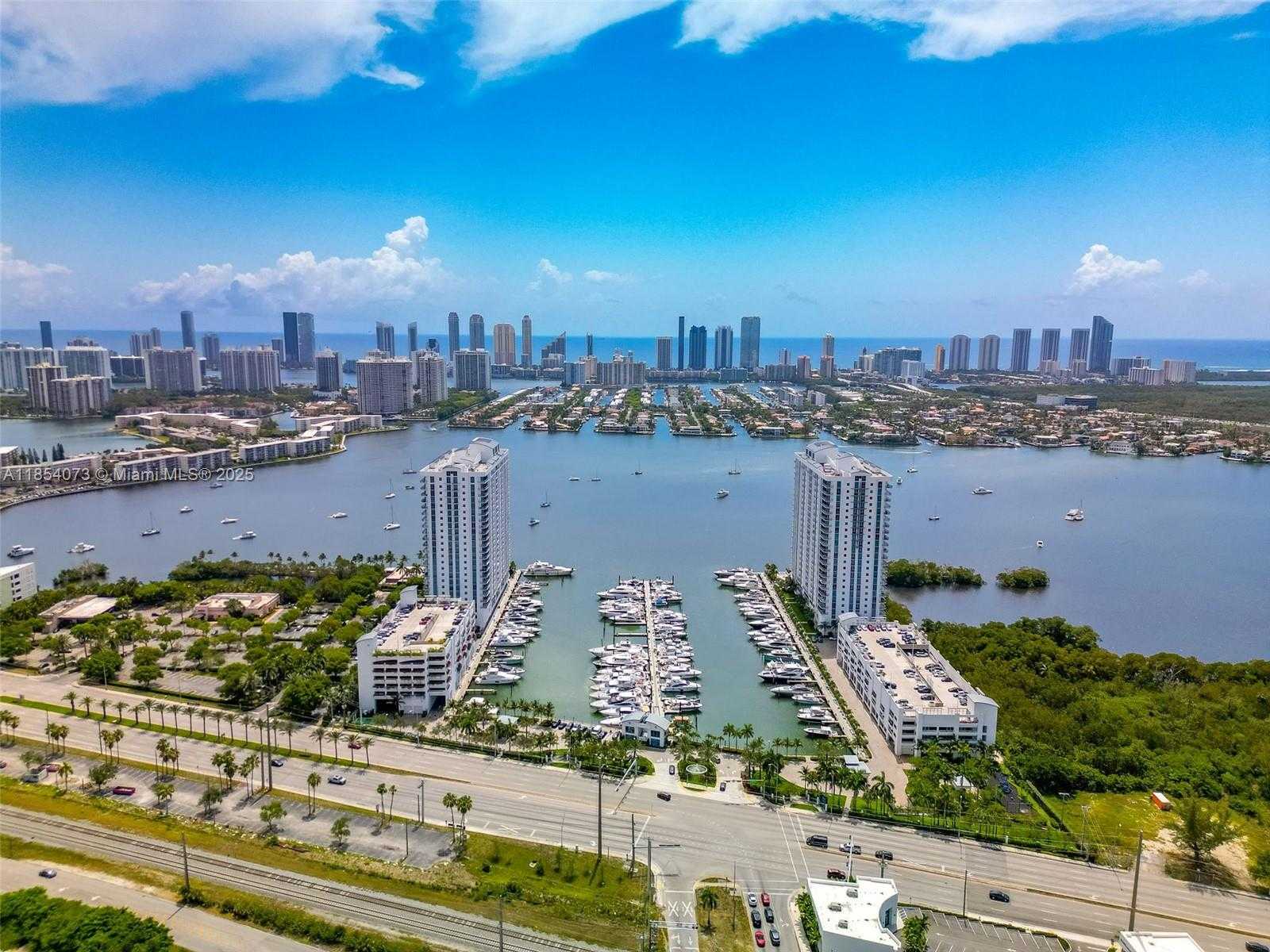 Small Image of 17301 BISCAYNE BLVD #1704, North Miami Beach Number 19