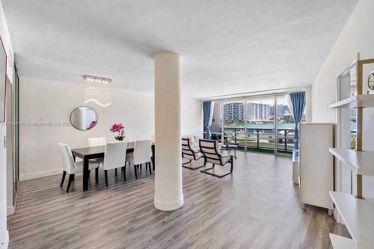 Small Image of 900 BAY DR #210, Miami Beach Number 10