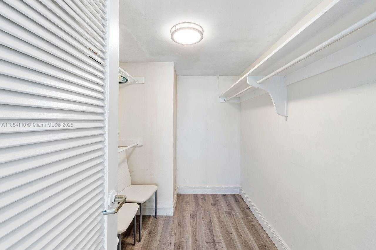 Small Image of 900 BAY DR #210, Miami Beach Number 7