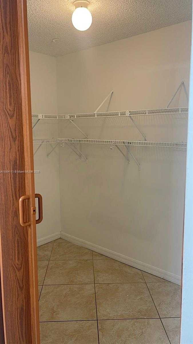 Small Image of 18880 NORTH WEST 57TH AVE #203, Hialeah Number 4