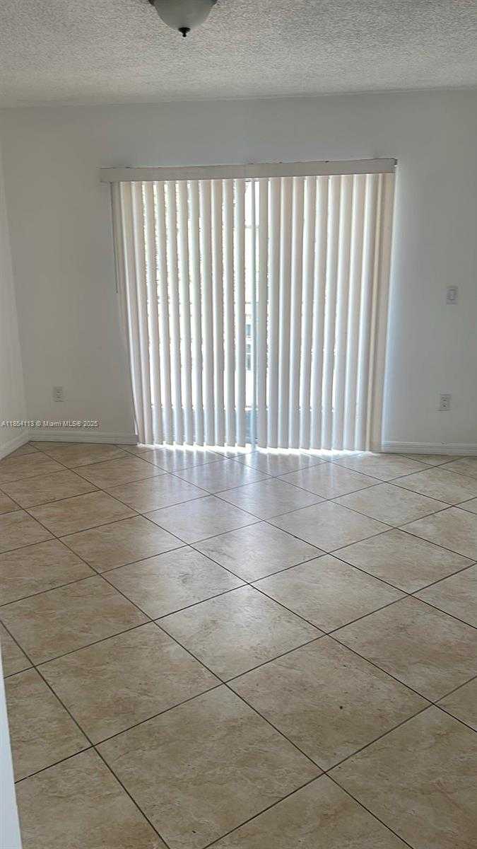Small Image of 18880 NORTH WEST 57TH AVE #203, Hialeah Number 5