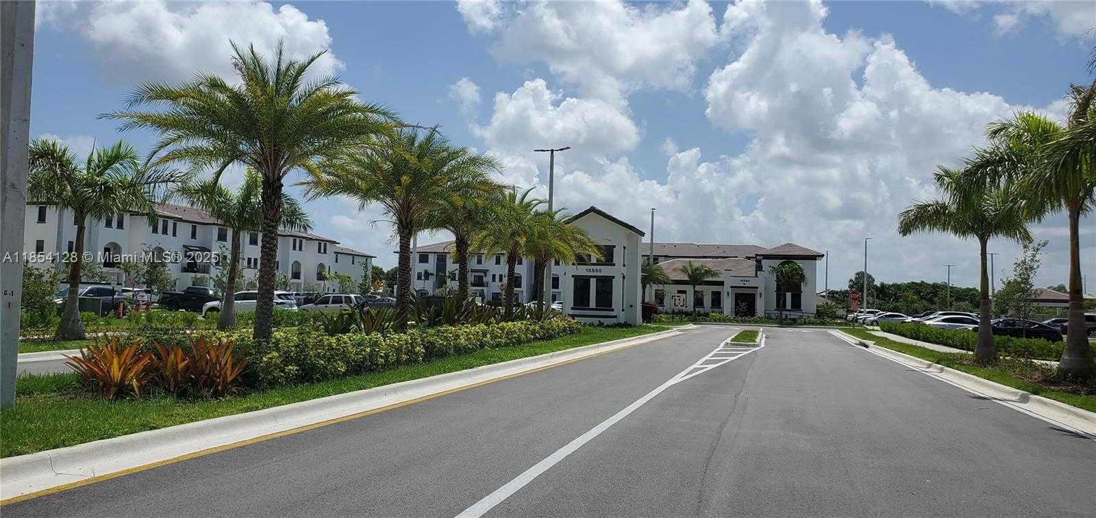 Small Image of 15540 SOUTH WEST 136 ST #204, Miami Number 17