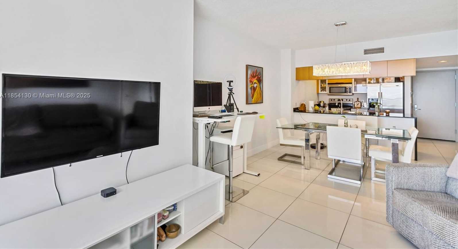 Small Image of 1750 NORTH BAYSHORE DR #4403, Miami Number 3