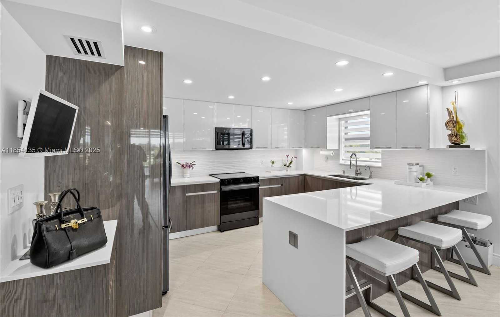 Small Image of 9250 WEST BAY HARBOR DR #5A, Bay Harbor Islands Number 10