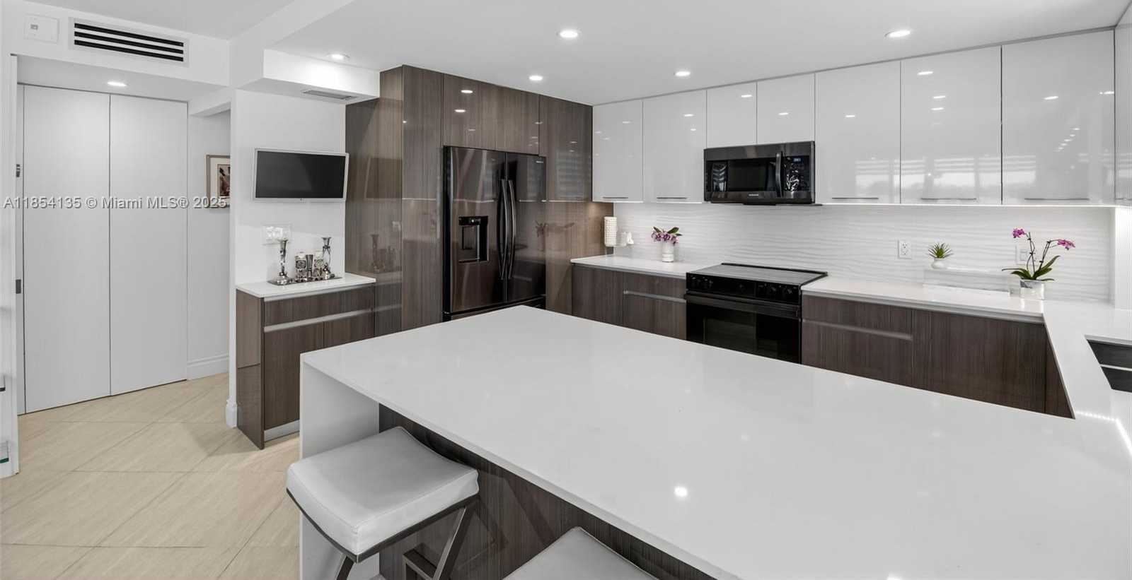 Small Image of 9250 WEST BAY HARBOR DR #5A, Bay Harbor Islands Number 11