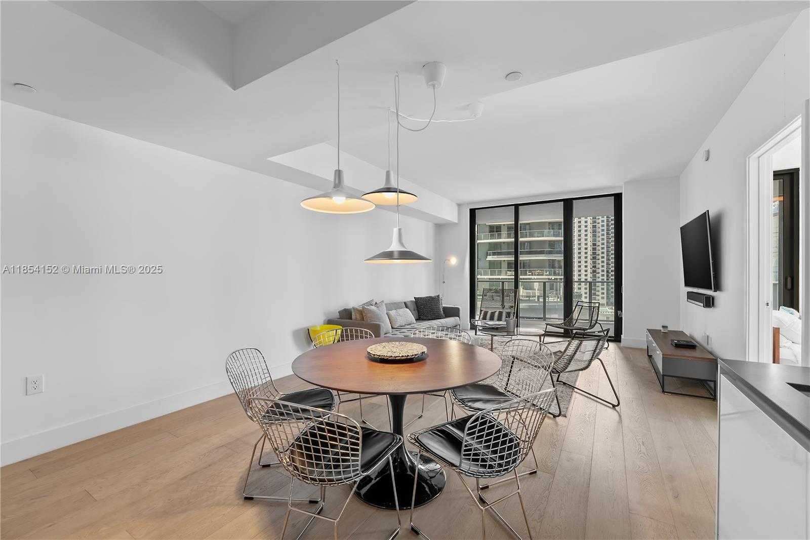 Small Image of 1010 BRICKELL AVE #1911, Miami Number 11
