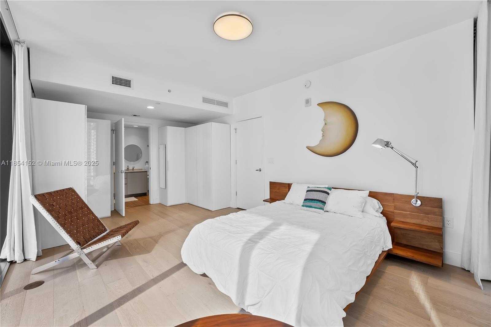 Small Image of 1010 BRICKELL AVE #1911, Miami Number 14