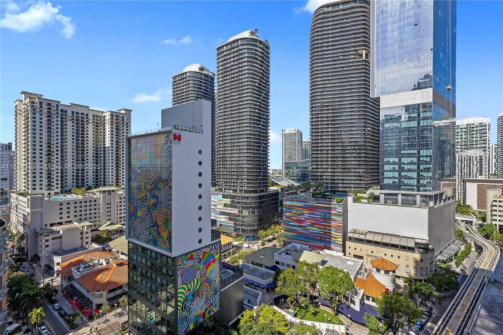 Small Image of 1010 BRICKELL AVE #1911, Miami Number 3