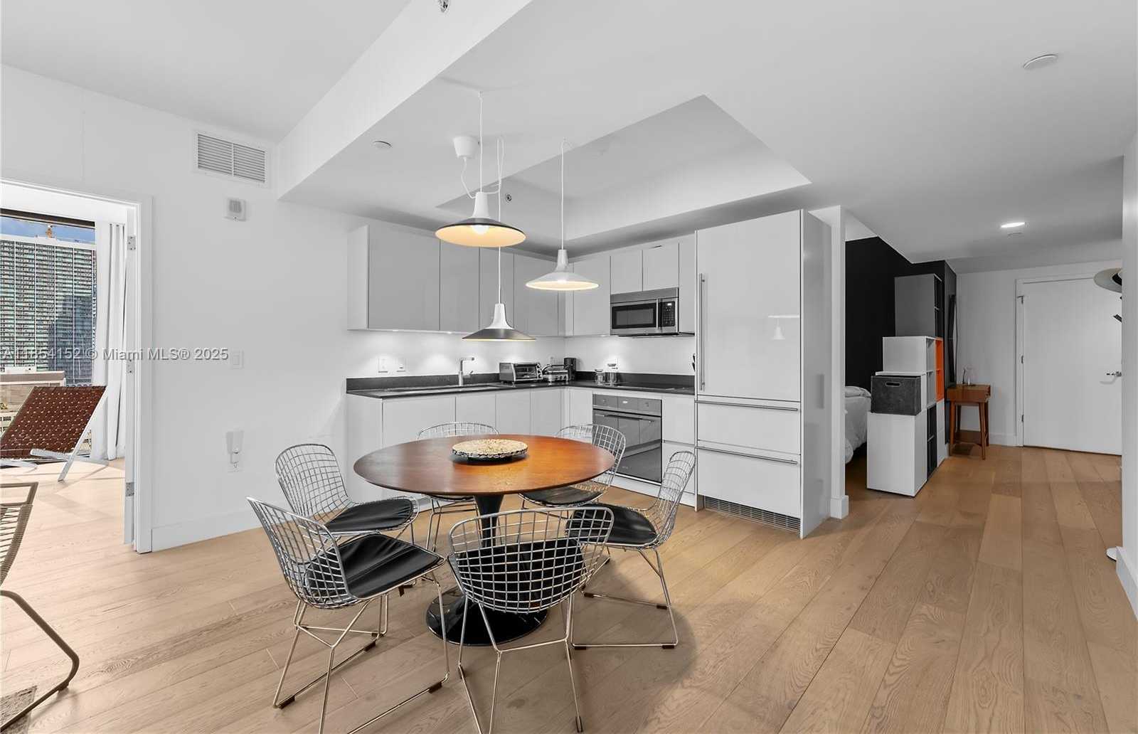 Small Image of 1010 BRICKELL AVE #1911, Miami Number 9