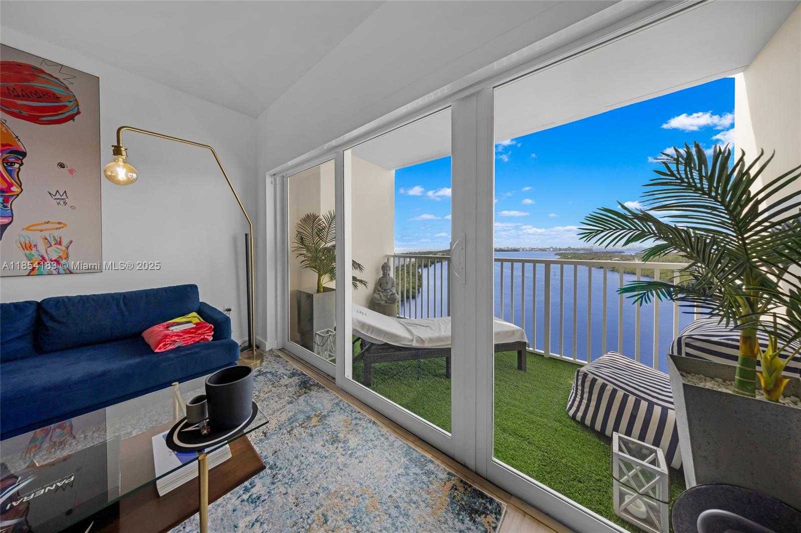 Small Image of 300 BAYVIEW DR #1614, Sunny Isles Beach Number 2