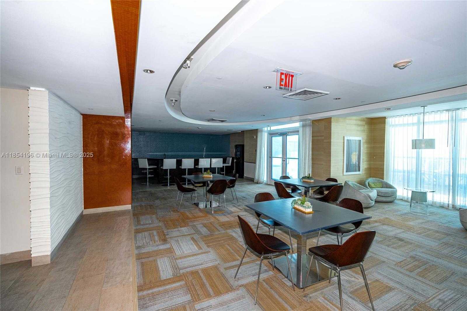 Small Image of 950 BRICKELL BAY DR #4007, Miami Number 17