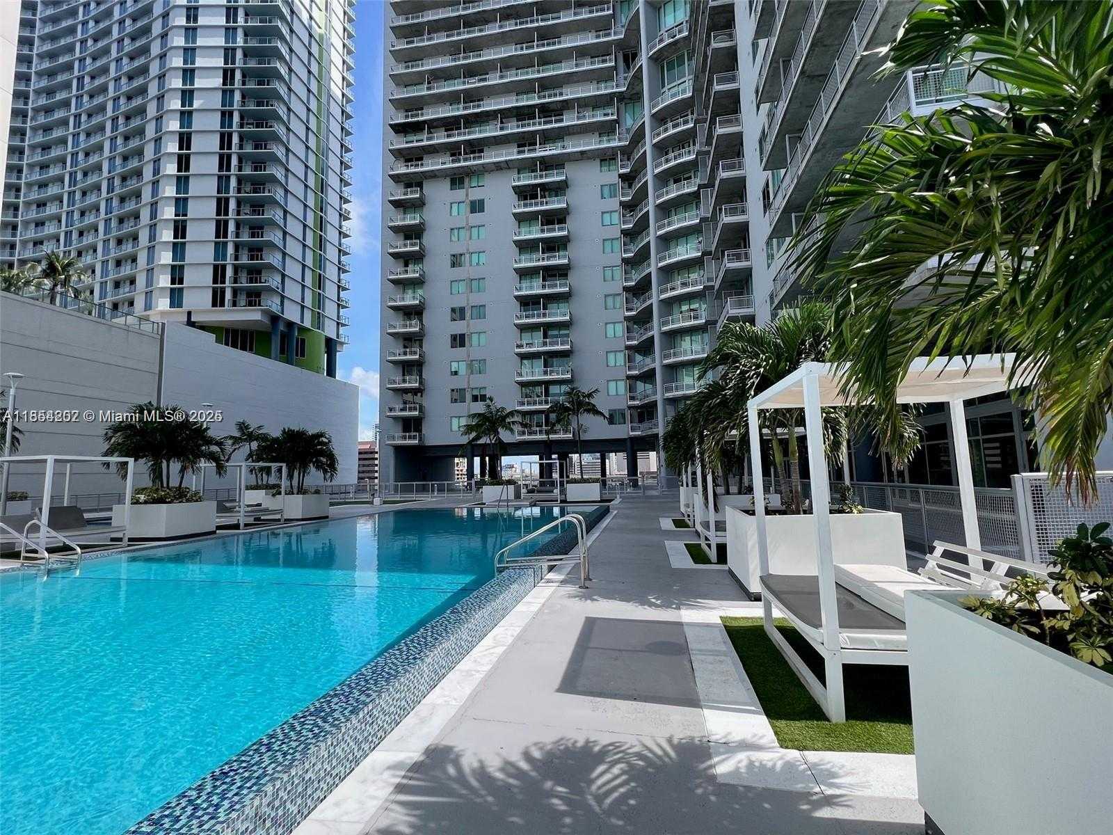 Small Image of 690 SOUTH WEST 1ST CT #1032, Miami Number 6