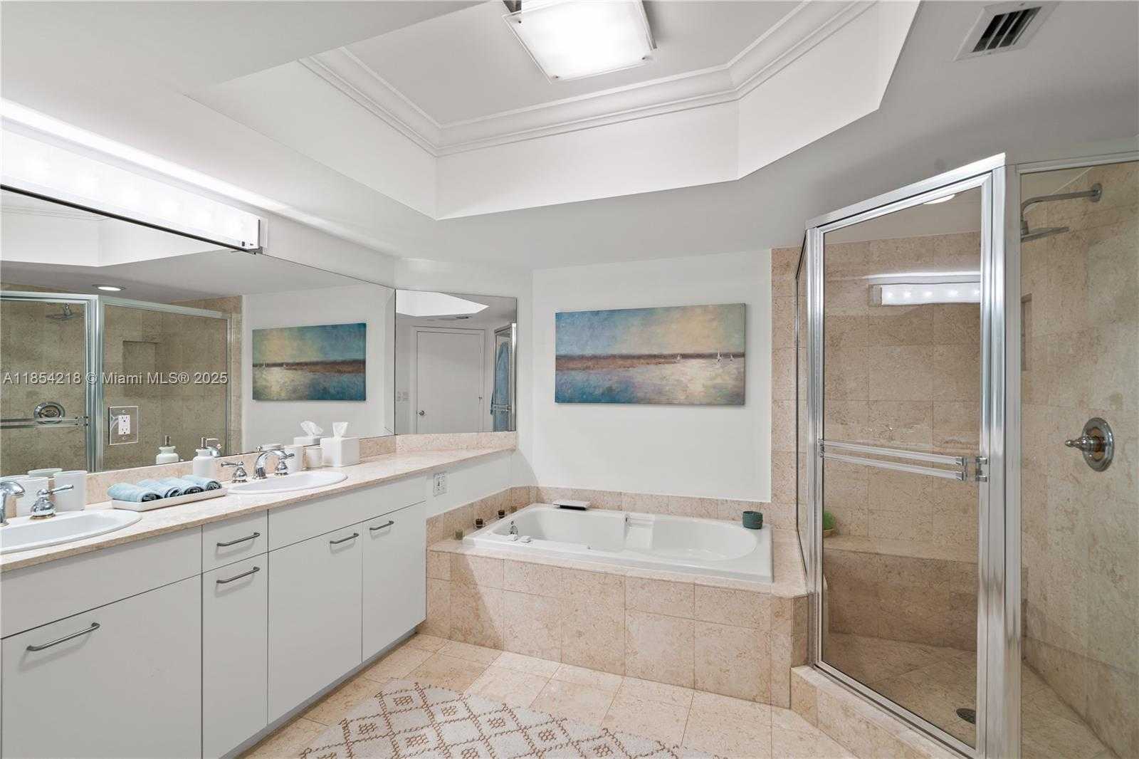 Small Image of Aventura Number 20