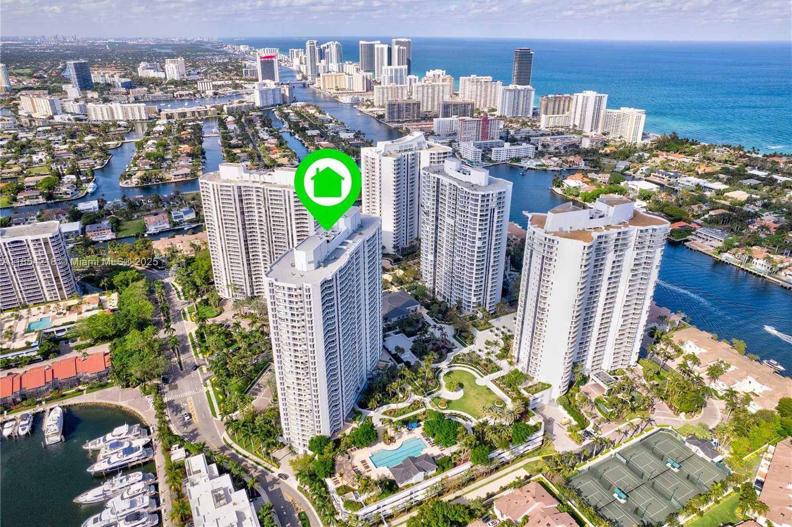 Small Image of Aventura Number 29