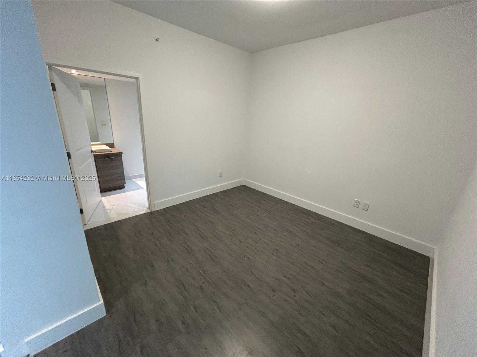 Small Image of 400 SUNNY ISLES BLVD #2007, Sunny Isles Beach Number 11