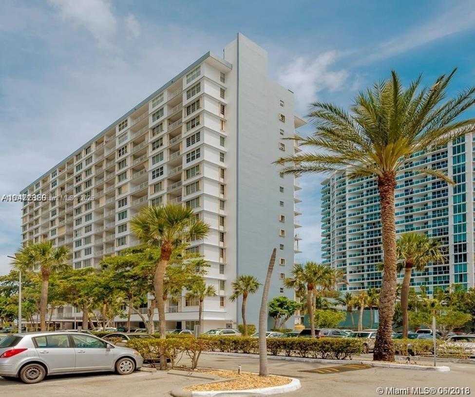 Small Image of 1865 79TH ST CSWY #8K, North Bay Village Number 13