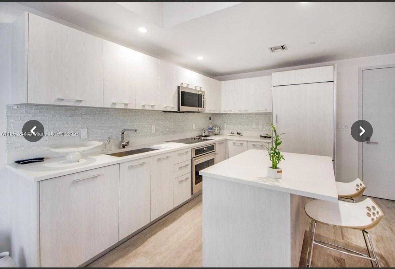 Small Image of 55 SOUTH WEST 9TH ST #3802, Miami Number 2