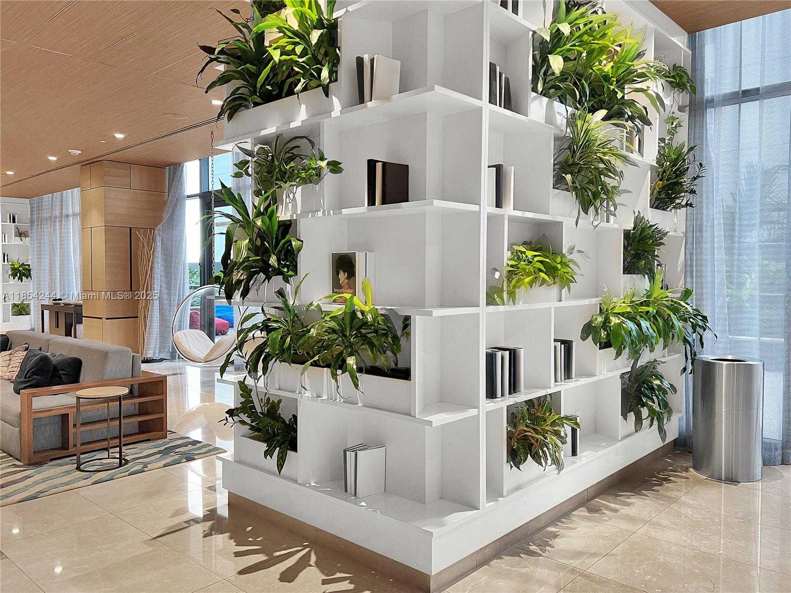 Small Image of 55 SOUTH WEST 9TH ST #3802, Miami Number 24