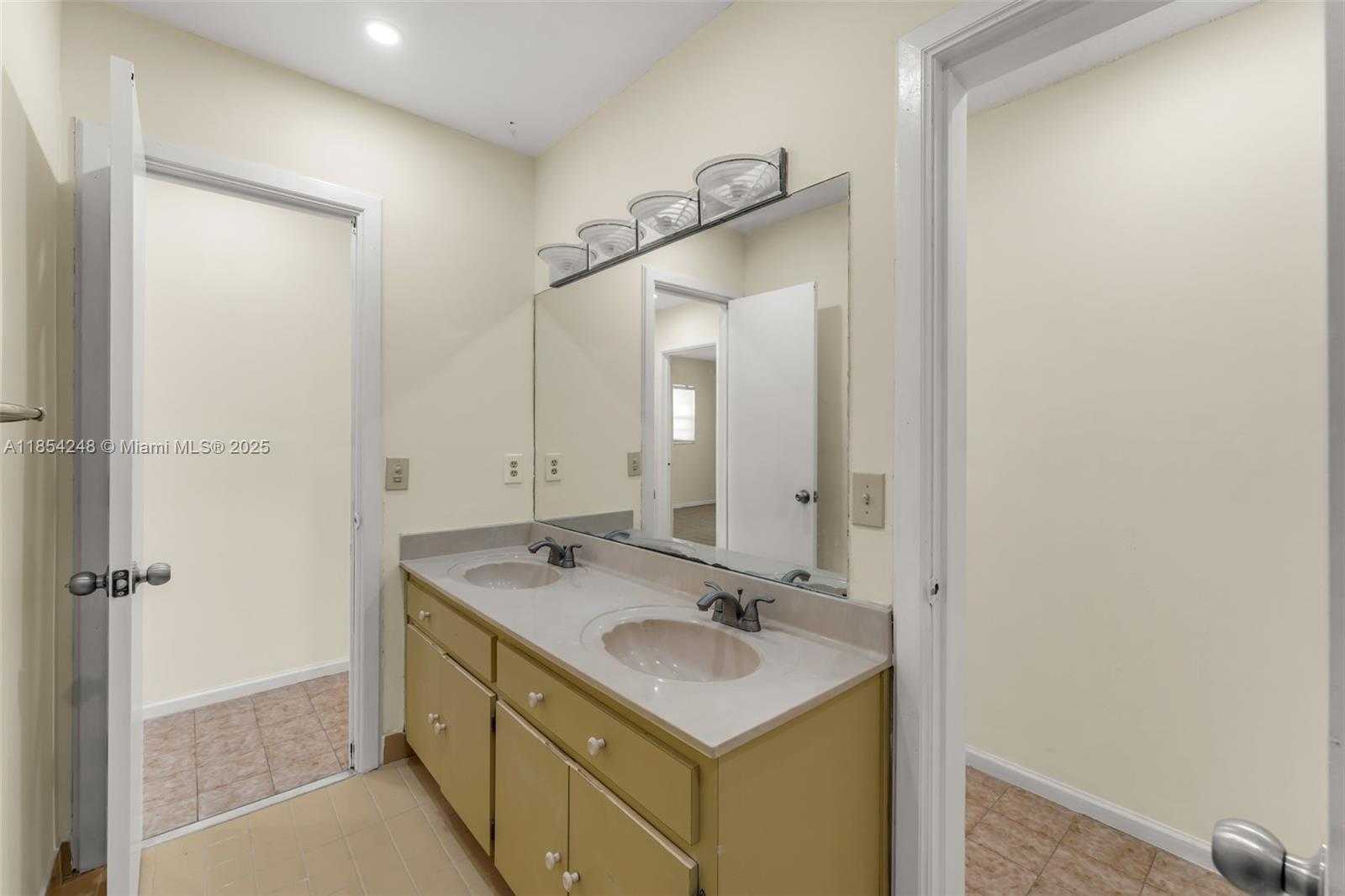 Small Image of 9130 SOUTH WEST 101ST AVE, Miami Number 13