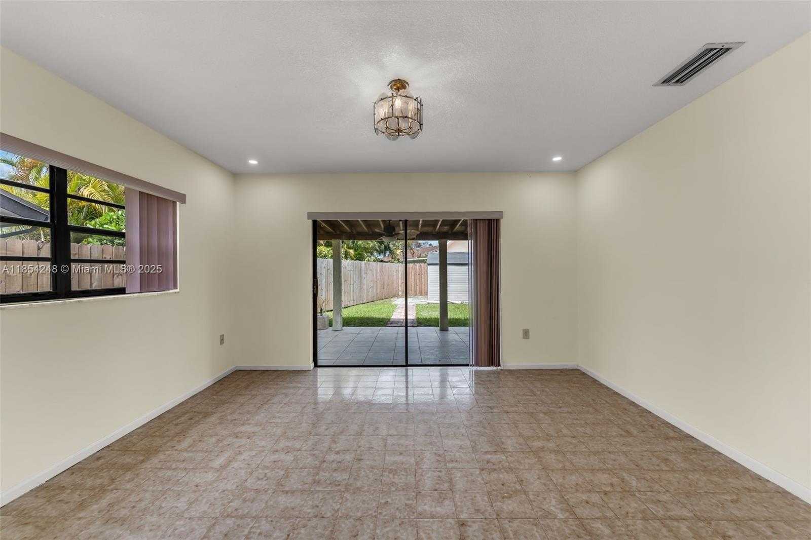 Small Image of 9130 SOUTH WEST 101ST AVE, Miami Number 17