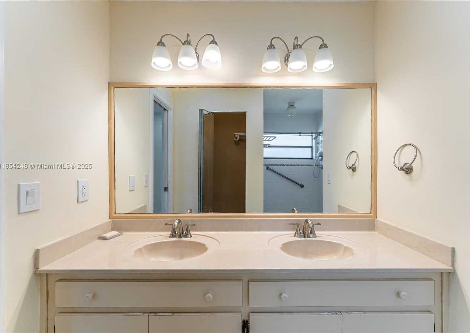 Small Image of 9130 SOUTH WEST 101ST AVE, Miami Number 18