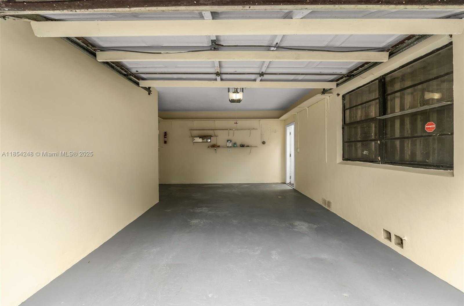 Small Image of 9130 SOUTH WEST 101ST AVE, Miami Number 25