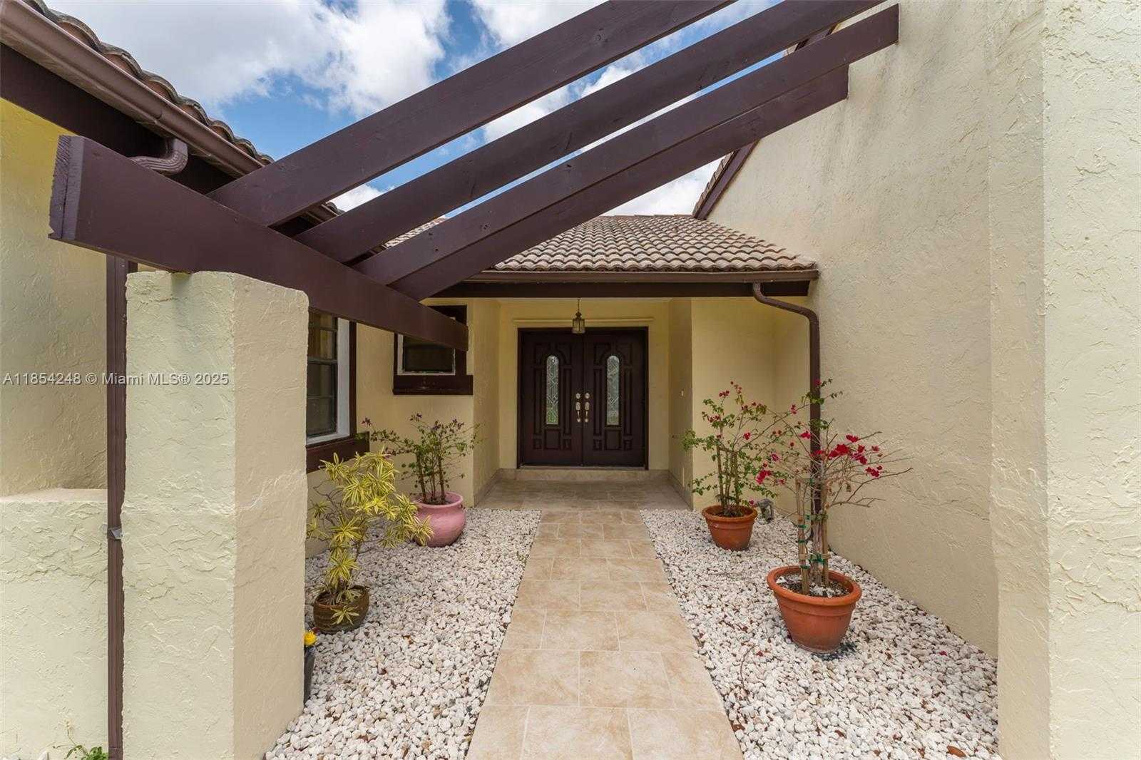 Small Image of 9130 SOUTH WEST 101ST AVE, Miami Number 4