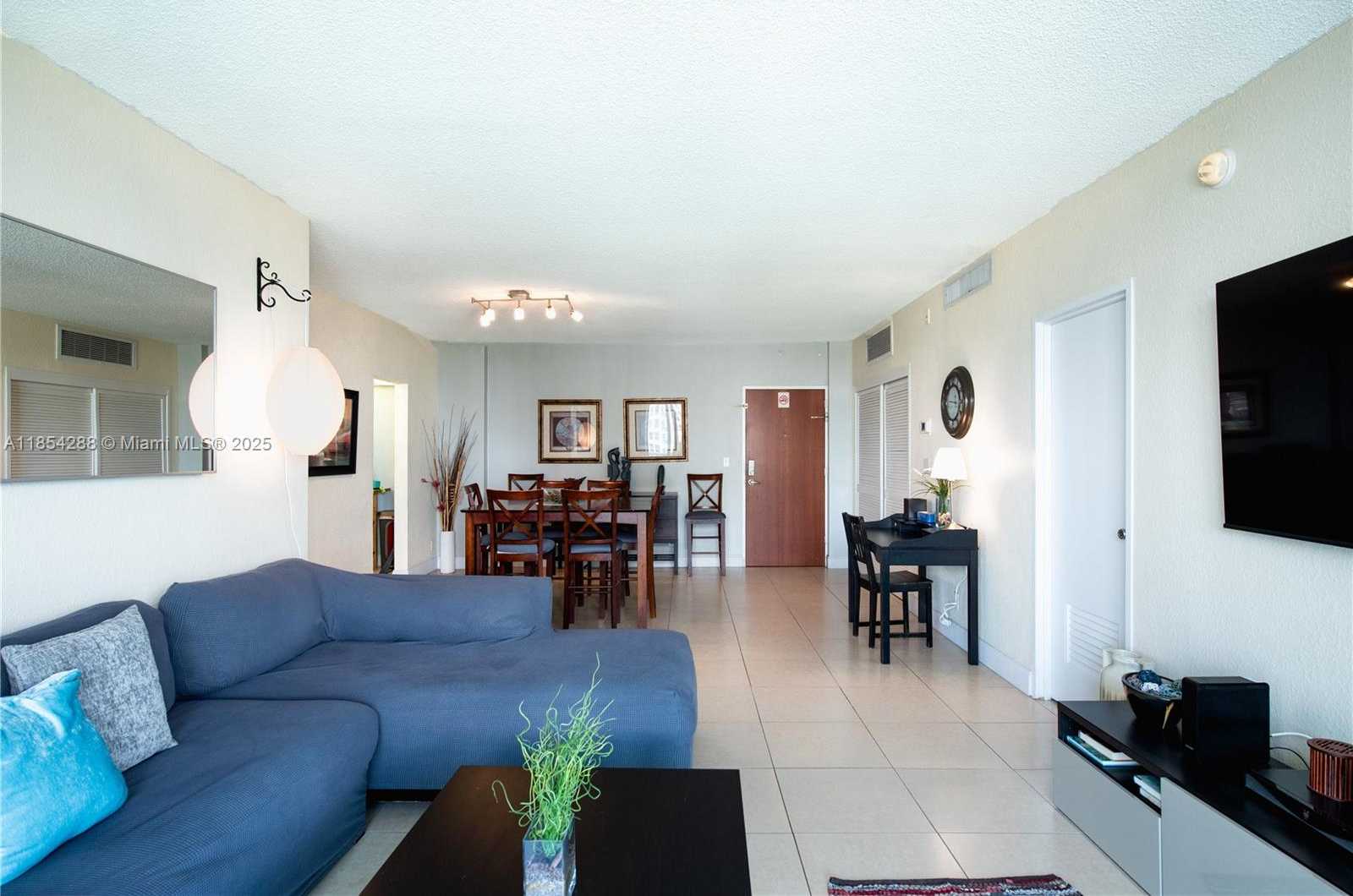 Small Image of 3901 OCEAN DR #9P, Hollywood Number 10