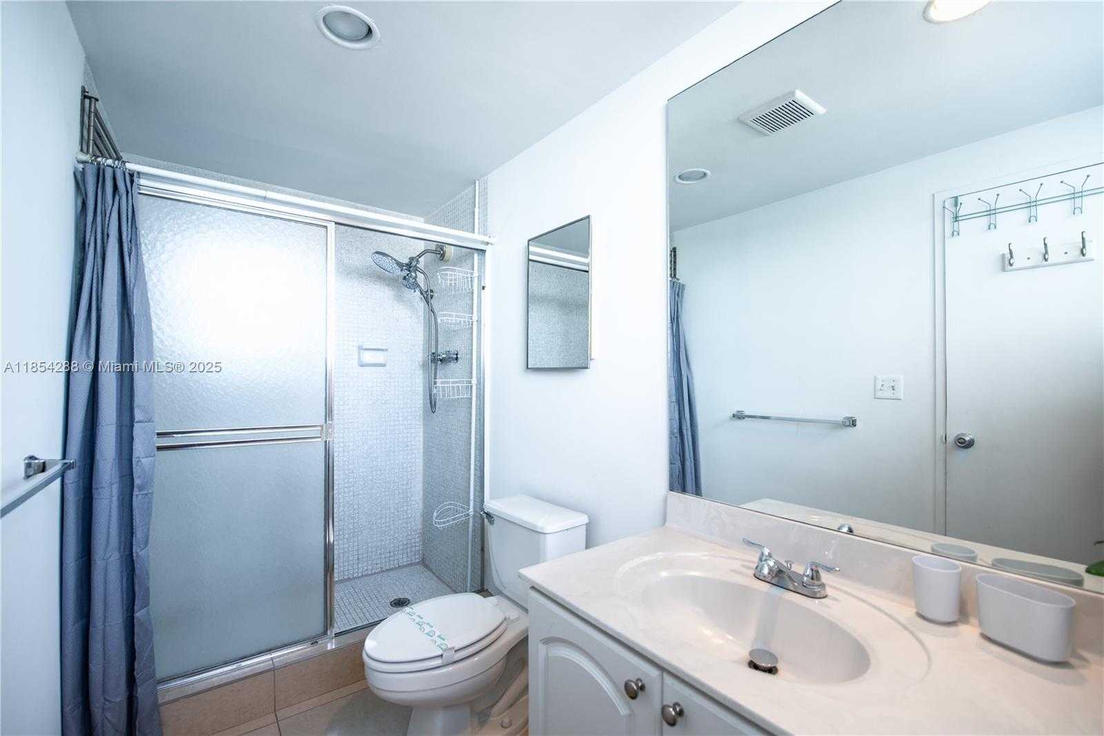 Small Image of 3901 OCEAN DR #9P, Hollywood Number 18