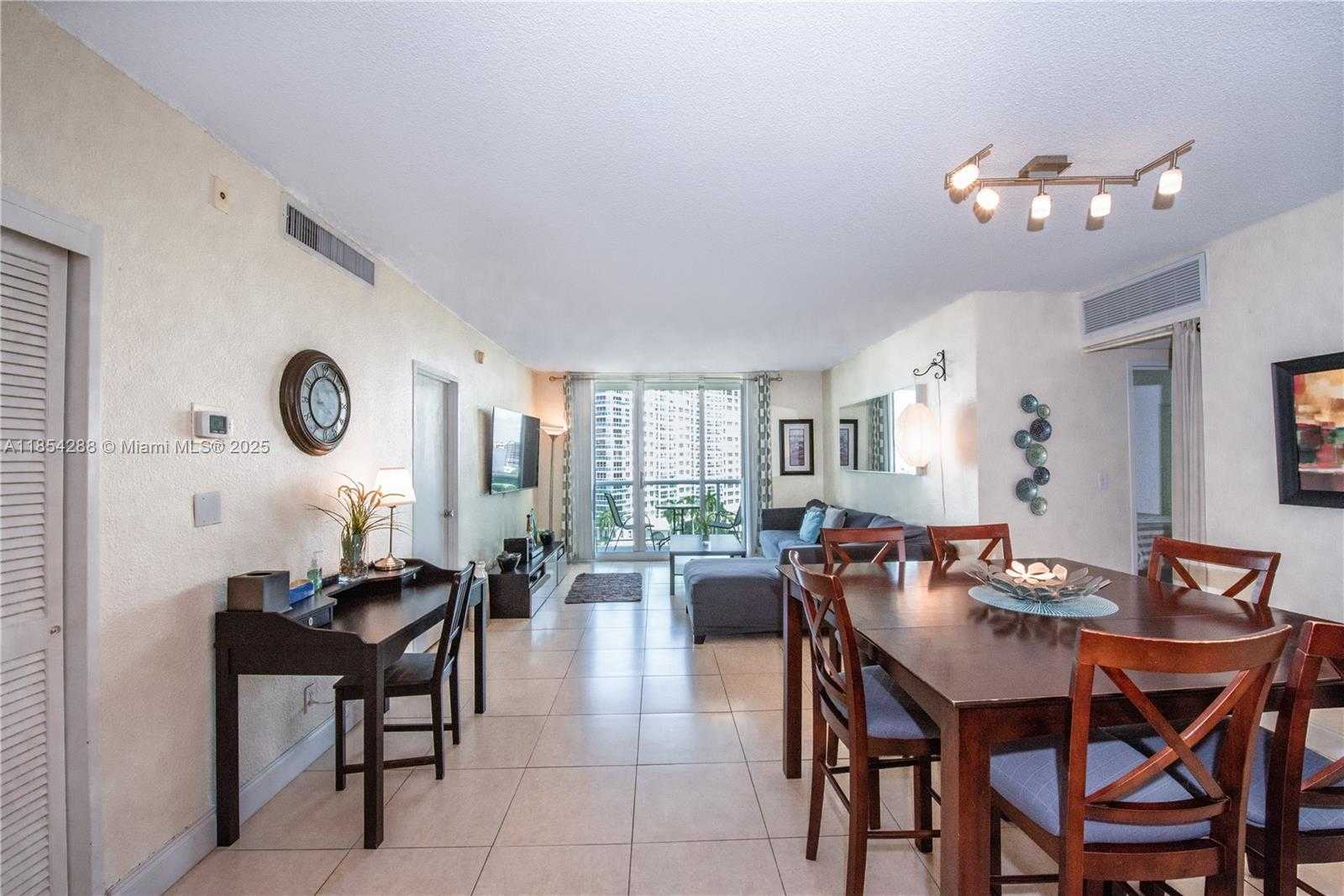 Small Image of 3901 OCEAN DR #9P, Hollywood Number 5