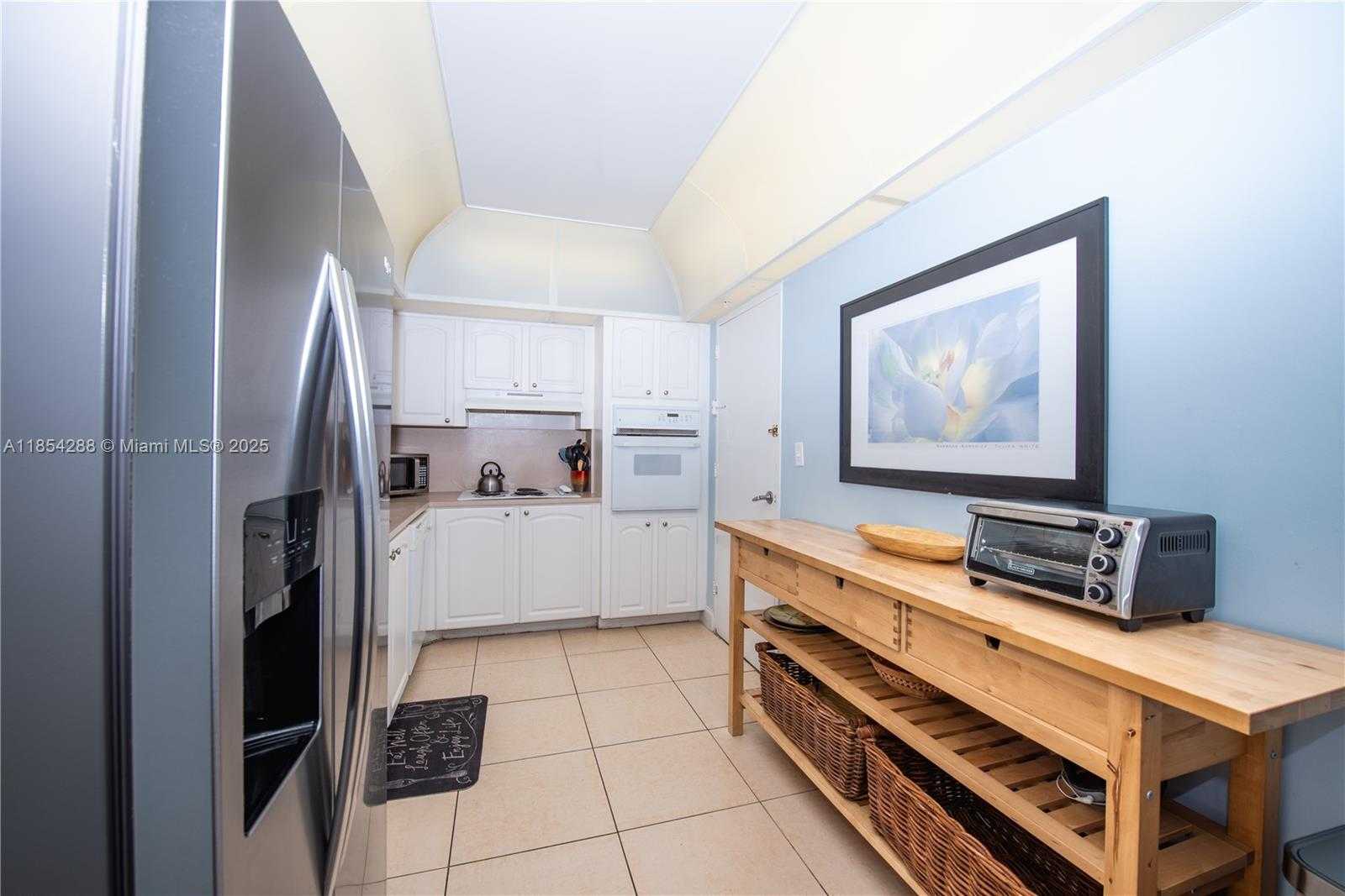 Small Image of 3901 OCEAN DR #9P, Hollywood Number 6