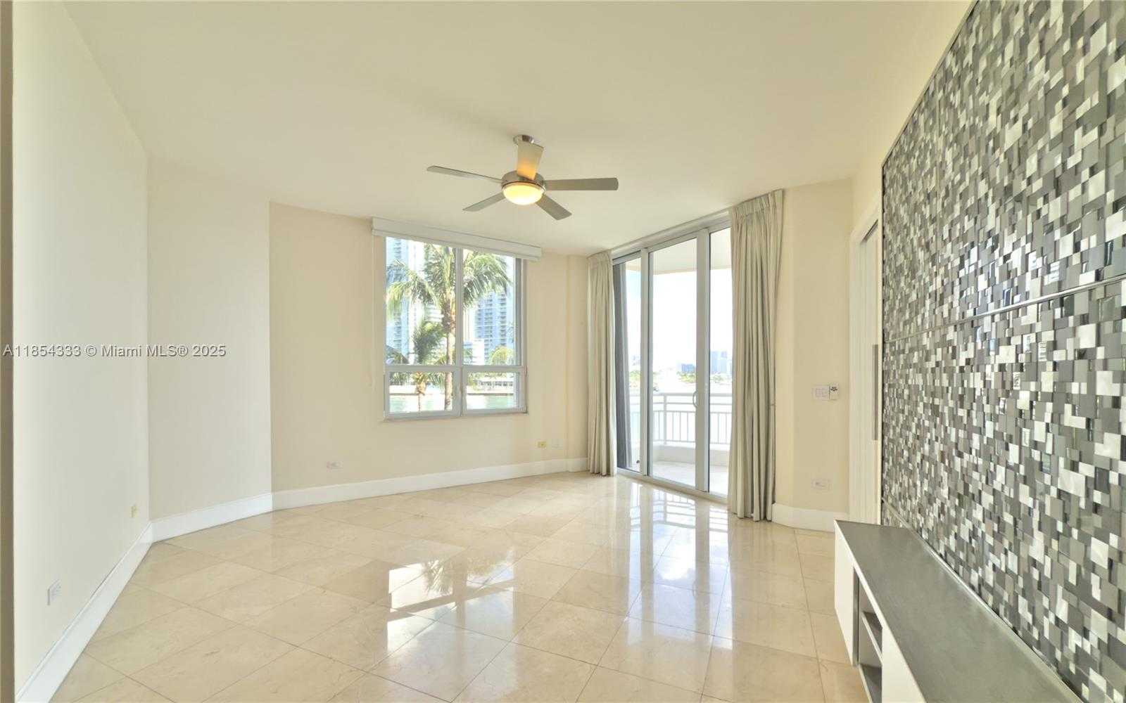 Small Image of 848 BRICKELL KEY DR #306, Miami Number 12