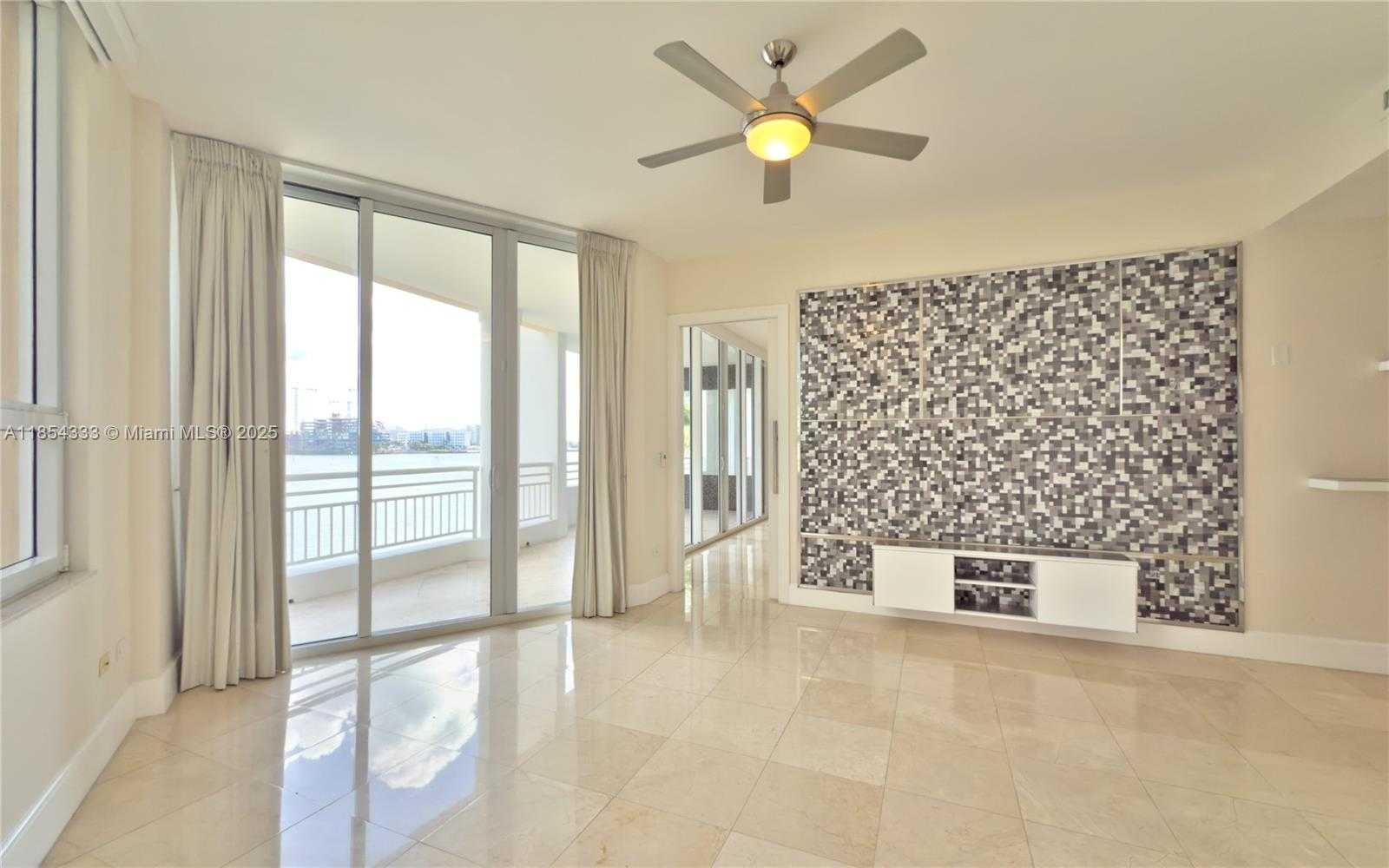 Small Image of 848 BRICKELL KEY DR #306, Miami Number 14