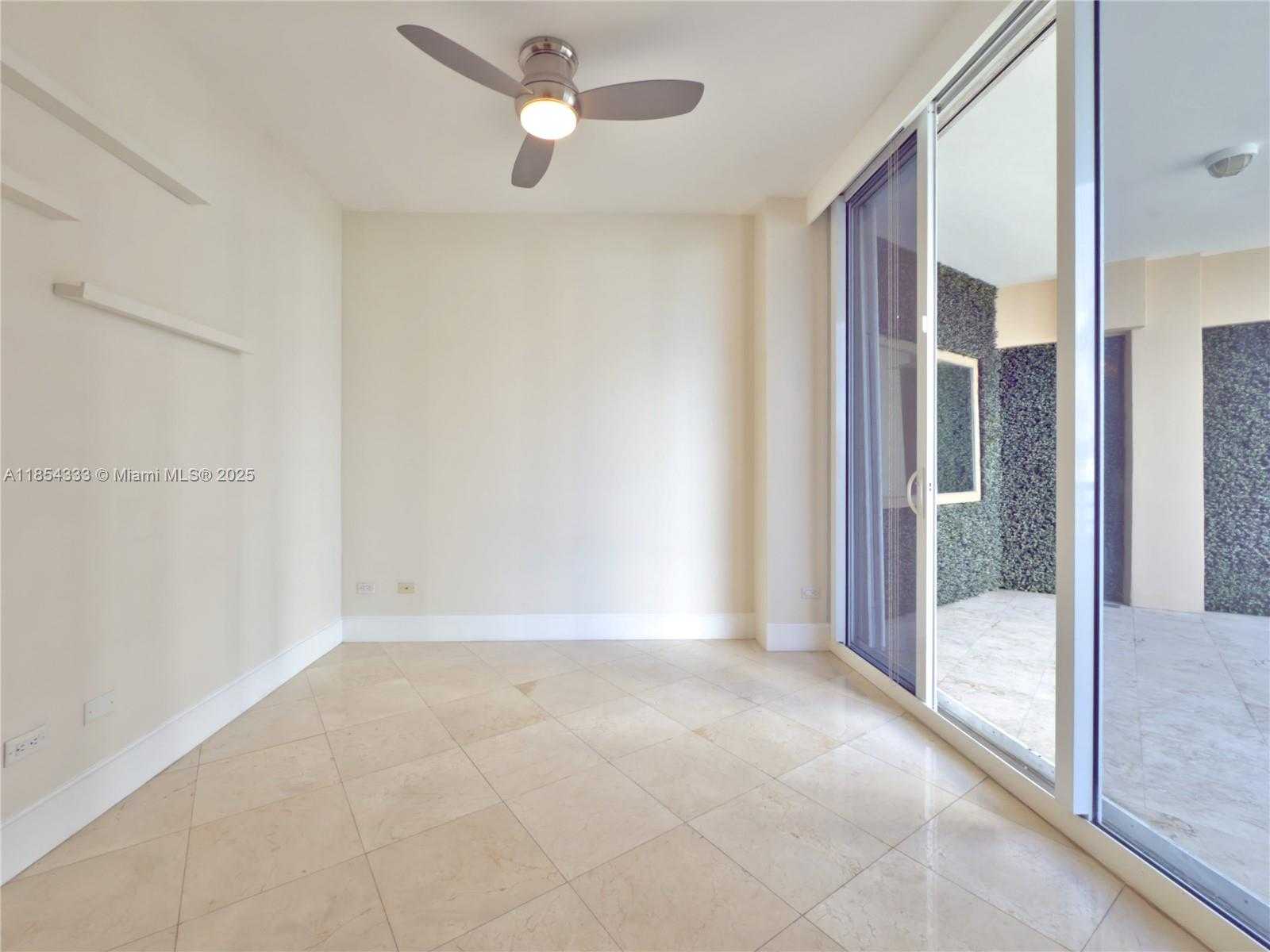 Small Image of 848 BRICKELL KEY DR #306, Miami Number 23