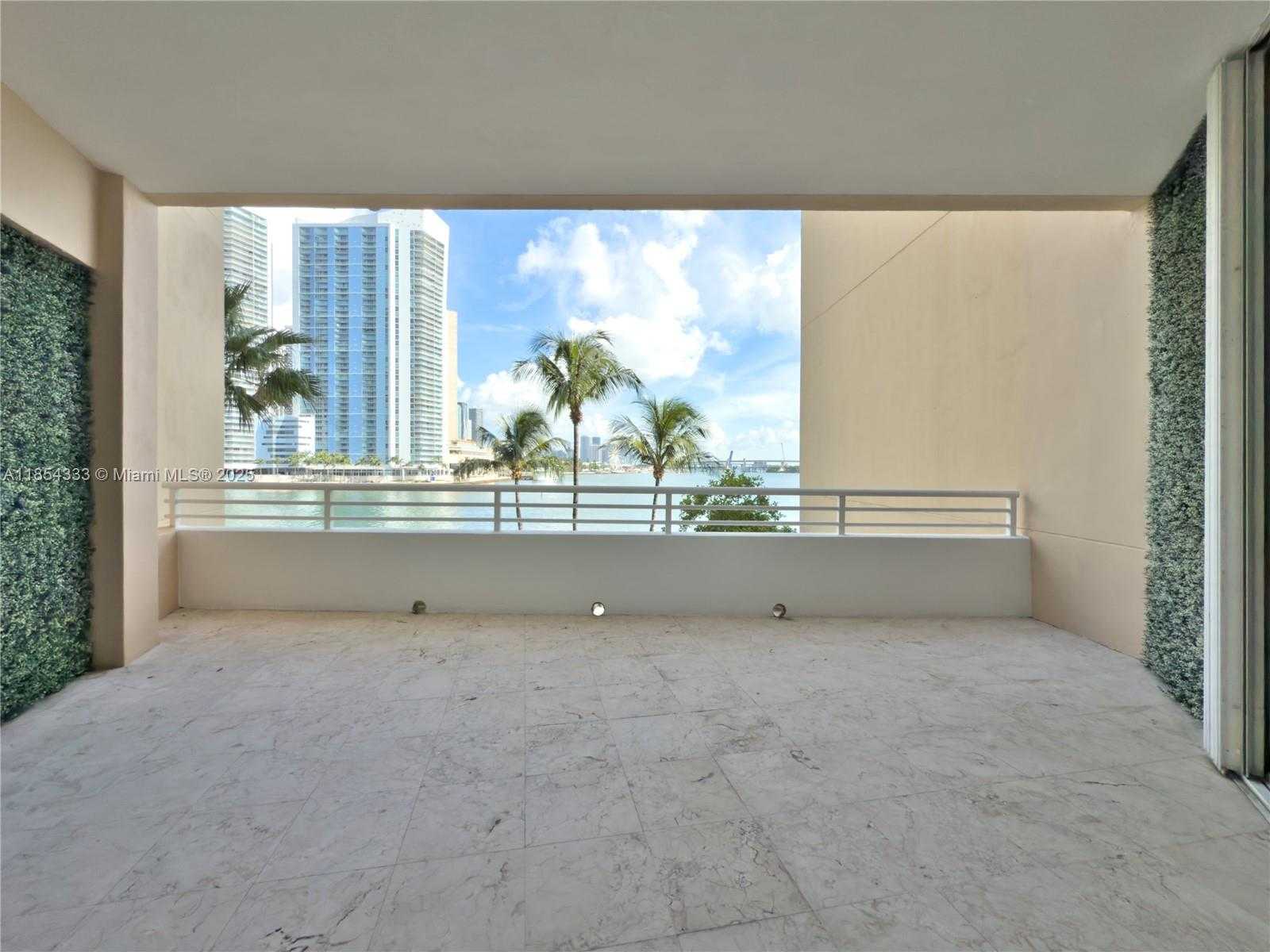 Small Image of 848 BRICKELL KEY DR #306, Miami Number 32