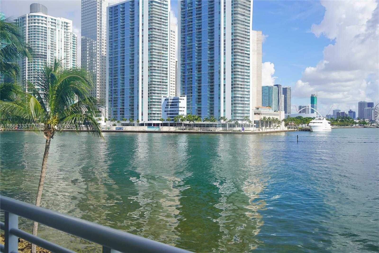 Small Image of 848 BRICKELL KEY DR #306, Miami Number 33