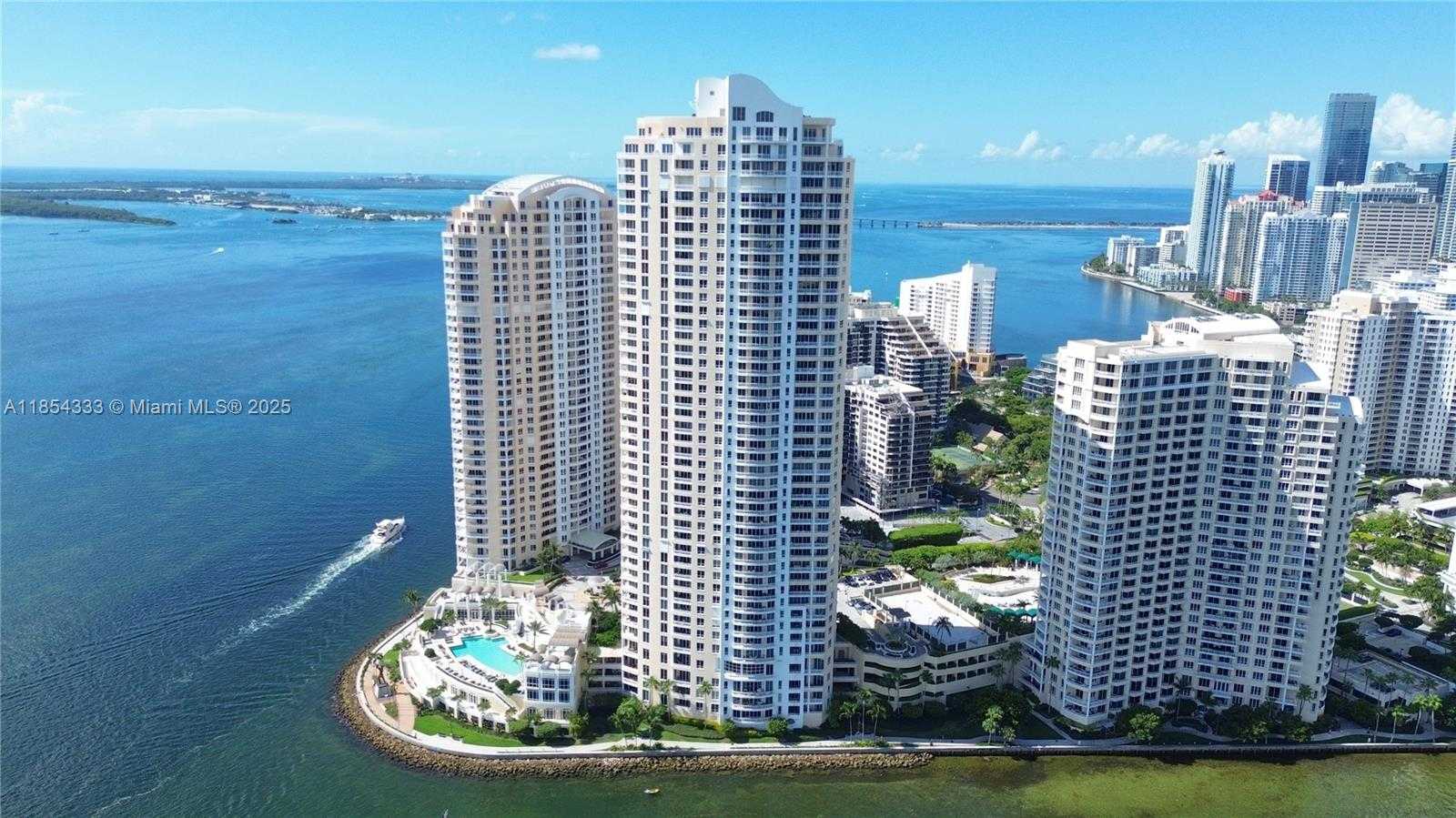 Small Image of 848 BRICKELL KEY DR #306, Miami Number 34