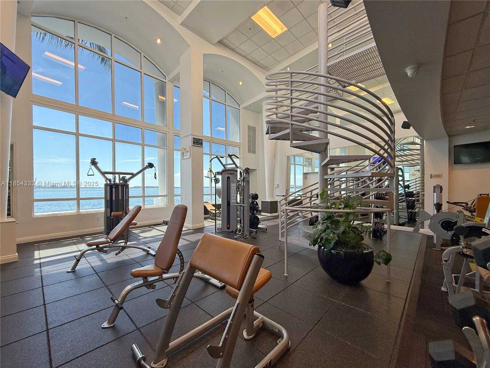 Small Image of 848 BRICKELL KEY DR #306, Miami Number 35
