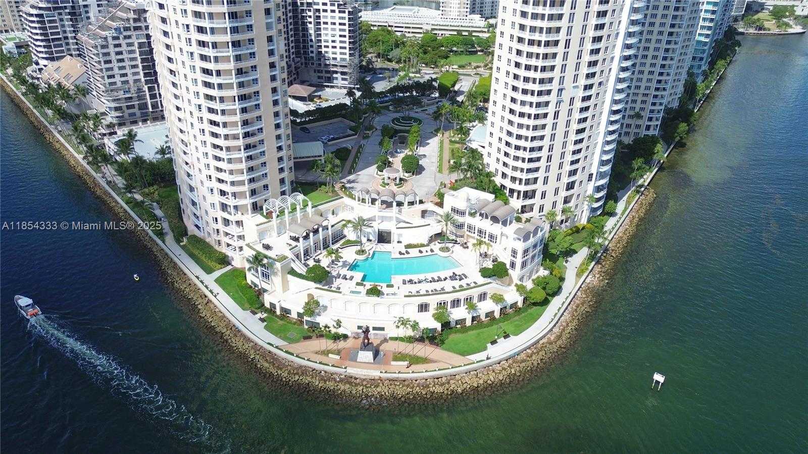 Small Image of 848 BRICKELL KEY DR #306, Miami Number 40